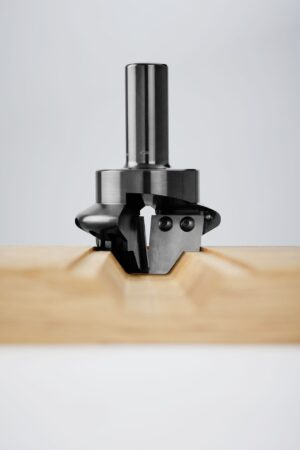 כרסום CNC לפרופיל חיזוק קנה 25mm - חרפ מסילות